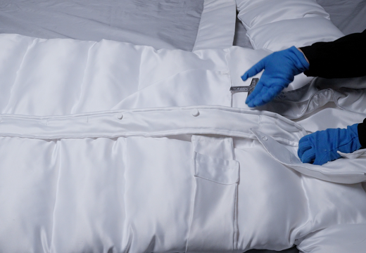 Anatomy of Non-Fact. Chapter 1: AI Hyperrealism /  Martyna Marciniak (PL)