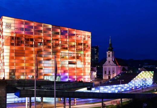 Play the Façade again / Ars Electronica Futurelab (AT)