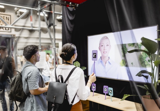 Buzz Swatters @ Open Futurelab / Godot (AT/JP), Ars Electronica Futurelab (AT)