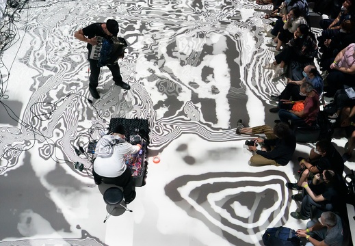 11°22’4“142°35’5’’ / Accordion Noise and Visual Performance / Stefan Mittlböck-Jungwirth-Fohringer (AT), Johannes Pöll (AT) and Johannes Lugstein (AT)