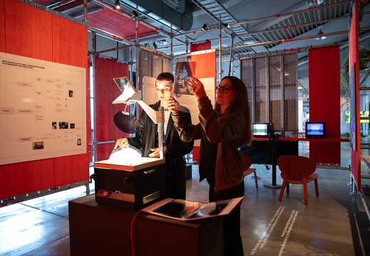 Synthetic Memories / Domestic Data Streamers (ES)