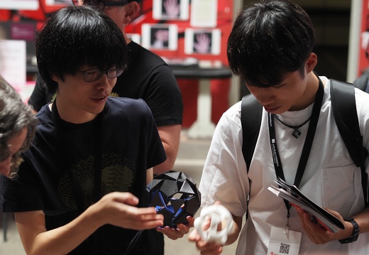 Folded Futures / Kanata Warisaya (JP), Hiroki Minami (JP), Tachi Lab (JP), Ars Electronica Futurelab (AT)