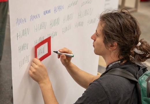 Humans (Open Lab) / Isabella Lee Arturo (CO), Mahla Mosah (IR), Martin Müller (DE)