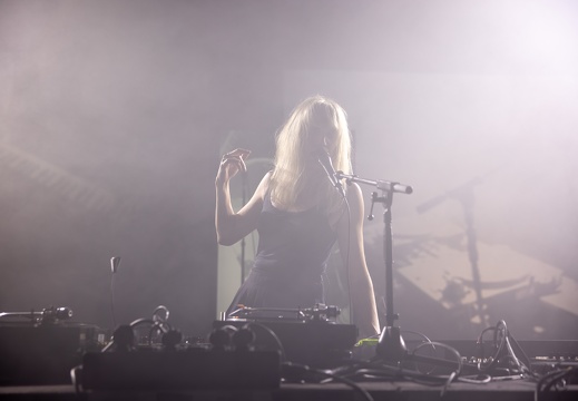 Ars Electronica Nightline 2025 / Camilla Sparksss / Barbara Lehnhoff (CH/CA)