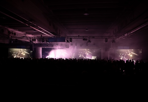 Impression of Ars Electronica Nightline 2025 / Camilla Sparksss / Barbara Lehnhoff (CH/CA)