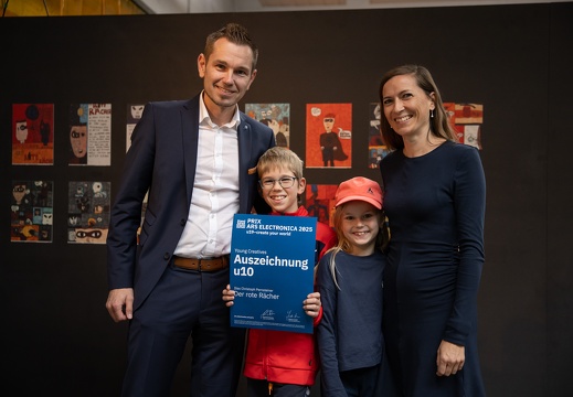 Der rote Rächer / Ilias Christoph Pernsteiner (AT)