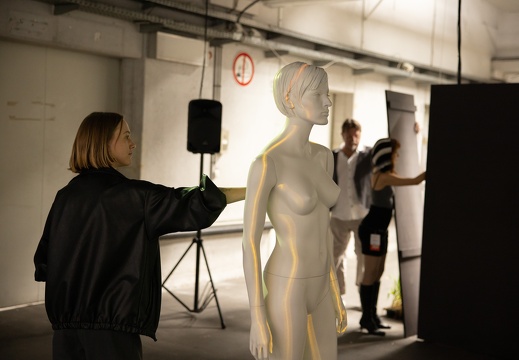 Lines We Draw / Joy Grasser (AT), Elina Kaufmann (AT), Alica Hintermayer (AT), Maya Neidhart (AT)