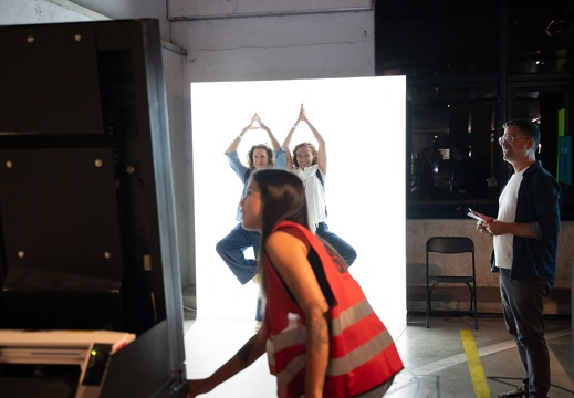 Shadowgram / Ars Electronica Futurelab