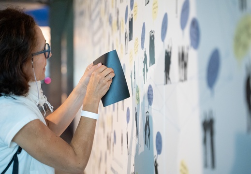 Shadowgram / Ars Electronica Futurelab