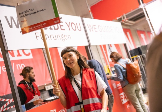 WE GUIDE YOU / POSTCITY