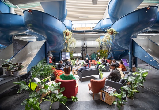 Town Hall Meeting: How to partner with the Ars Electronica Festival? / Veronika Liebl (AT), Christl Baur (DE/AT)