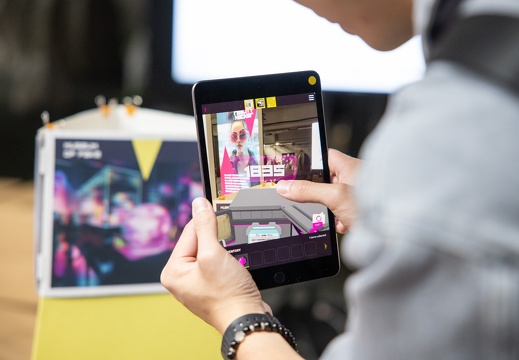 Escape Fake / Irina Paraschivoiu (RO), Thomas Layer-Wagner (AT), Benjamin Arzt (AT), Tobias Hoffmann (DE), Patrick Obermüller (AT), Julian Watzinger (AT)