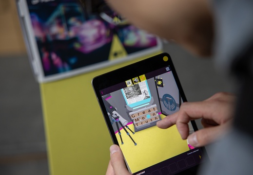 Escape Fake / Irina Paraschivoiu (RO), Thomas Layer-Wagner (AT), Benjamin Arzt (AT), Tobias Hoffmann (DE), Patrick Obermüller (AT), Julian Watzinger (AT)