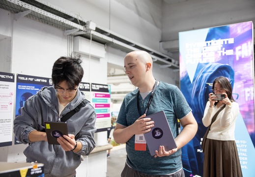 Escape Fake / Irina Paraschivoiu (RO), Thomas Layer-Wagner (AT), Benjamin Arzt (AT), Tobias Hoffmann (DE), Patrick Obermüller (AT), Julian Watzinger (AT)