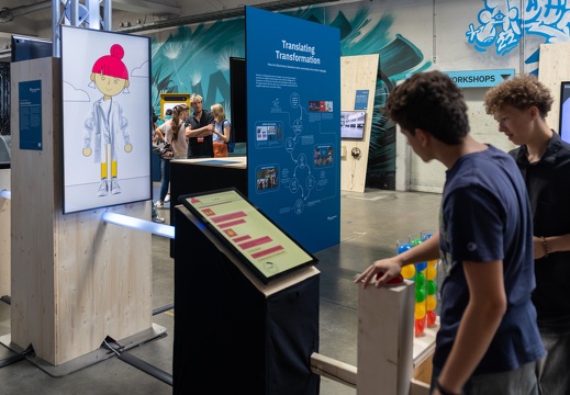 Collective Machine / Ars Electronica Solutions (AT)