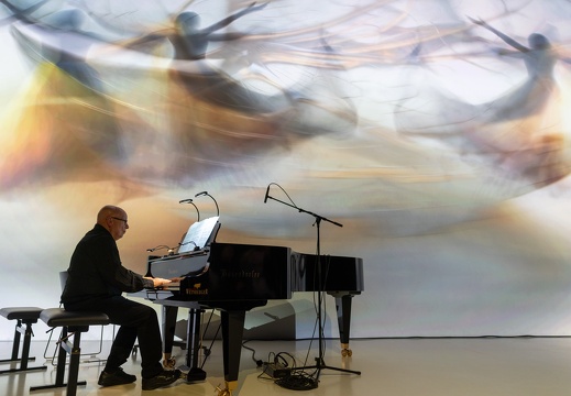 Deep Space Concert: Pianographique – 3 x 90 / Maki Namekawa (AT/JP), Dennis Russell Davies (AT/US), Isabel Davies (AT)